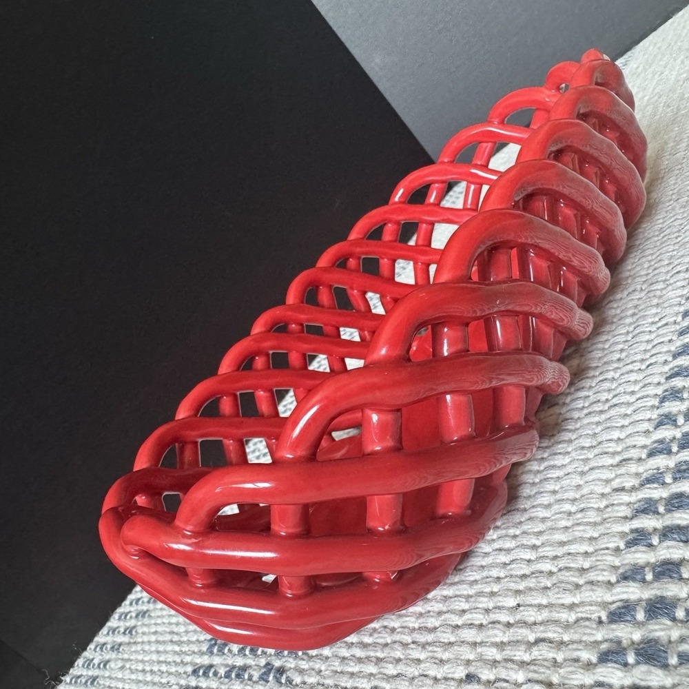 Ceramic Red Woven  Lattice Style Bread Basket ~ Made In Italy ~ PRIMO GI'